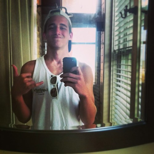 hostesscup113's profile picture. I didn't fall. The floor just needed a hug.