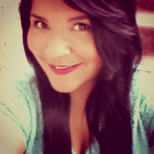 comunicóloga♥ ... loca, detallista, tierna, explosiva, romántica, soñadora, etc...