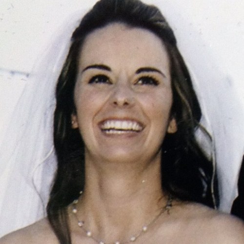 Mother, wife, hawaiian transplant, Red Crosser, ocean/lake lover.