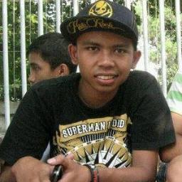 Ini dunia, bukan surga. Kamu tidak harus terlihat sempurna.
