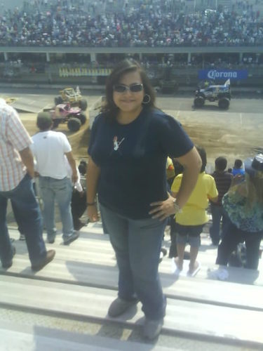 junueta's profile picture. Inge de corazón, una chica linda y a veces ruda.
Dejar este mundo mejor de como lo encontré es mi mejor reto.
Una revancha jamás es suficiente... aceptas?