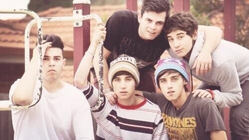 OMFG, The Janoskians are so hot. Is it just me or do other Janoskiansators mind rape them? :)