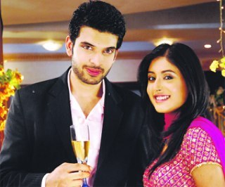 Karan kundra and Kritika Kamra,favourite couple! Arjun&Arohi..kitni mohabbat hai,miss kmh! Hoping for kmh 3! Follow for latest news on karan&kritika!