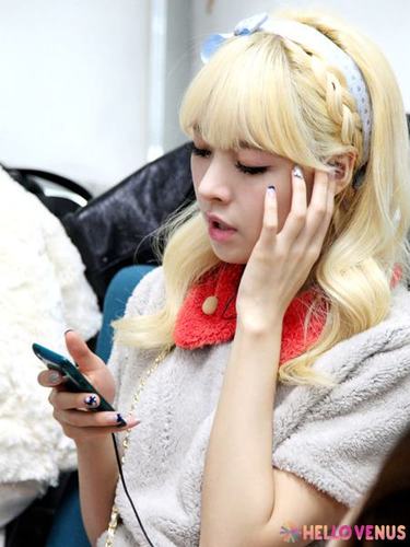 Ako alice hello penus loo (●̅_●̅ ) gk tau ? Kudet '-' ako sebatas roleplayer bukan beneran