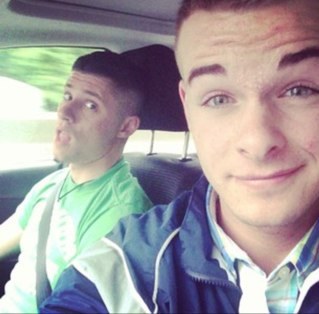 BeeDubbs_'s profile picture. Sometimes all you need is 20 seconds of insane courage. And I promise you, something great will come of it .
                   ✌ #RidersNation #TeamHomo ☀