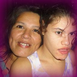 madre y esposa, ama de casa, y sobre todo amo
a mis hijos