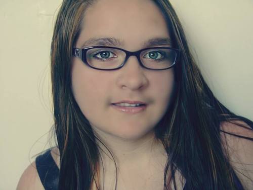 Follow me, I follow back (y)