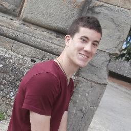 Estudiante Ing. Mecátronica, jugador del C.D La Almunia