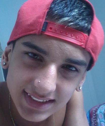 Nasci pra ser feliz i nao perfeito ! (88' simples assim !