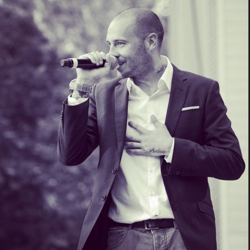 The Promo Account of London Roots AKA @MrRootsy - No.1 Recommended Rap Artist on @twitmusic with over 125,000 plays  & downloads - #LondonRoots #SoSOLID