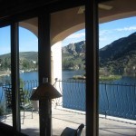 Woodland Hills George's Window cleaning service offers your residential or commercial house window cleaning.