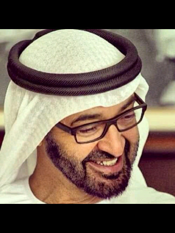 نحن شعب إذا سمع اسم [ #زايد ] ، يقف لحظة يغمض عيناه ليتذكر ملامح وجهه و صوته ; رحمة ﺂﻟﻟﮬ̌ﮧ عليك يا آبونآ #