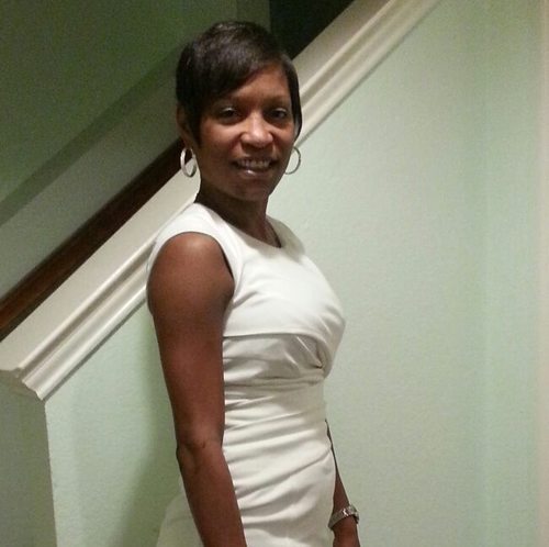 Business owner, mother, love shoes, like sports of all kind, I dont like soap operas, love listening to great music.
