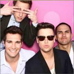 Amo a big time rush ya que es la mejor banda del mundo =D