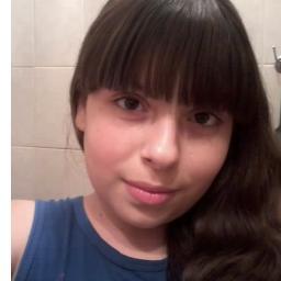 Fã não é aquele que tem todos os posters e todos os CD's. Posters rasgam, CD's quebram. Mas o amor de fã não rasga nem quebra, é para sempre@larimanoela  Reddio