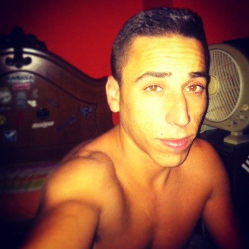 Alegrias,tristezas,triunfos y errores.. Ke nos enseñan cada dia a ser MEJORES!!:)) mami tu save k a un loko como yo le falta un tornillo como tu!!!!. $£\/!
