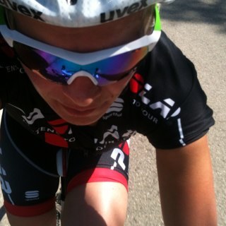 Petitetiti's profile picture. Mom. Ex-cyclist. Teacher.