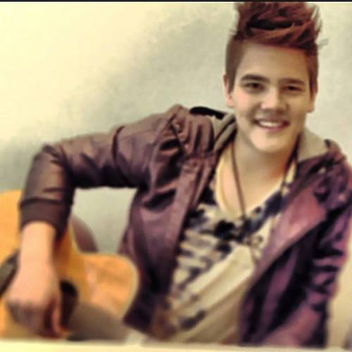 DonzeladoBreno's profile picture. Eu vo estar com voce, aonde voce estiver. Somos ligados por telepatia @brenocesarbcc. fã clube dedicado ao Breno Cesar Lolli  ♥ since: 25/07/2013