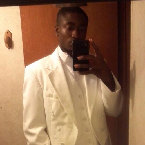 Im a cool person everyone should follow me cause i follow back # team followback #spursnation #gatornation