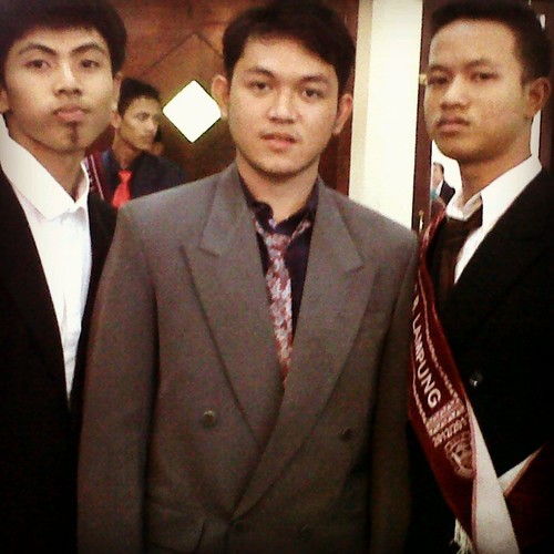 riskifauzaan7's profile picture. meninggalkan sholat secara disengaja dosanya lebih besar daripada berzina dan membunuh