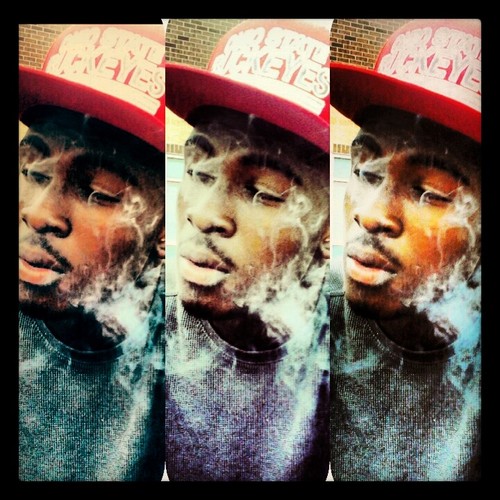 tryna get rich niggah stay on my shitt