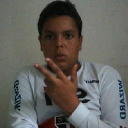 sou Mc filipinho amo futebol,gosto muito de mulheres e sou são paulo de coração