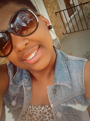 Young && Getting it , Single for now, but juss Follow me , && ill follow back .SimpLe As That :3