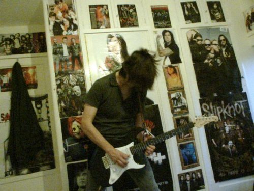 I play guitar and do stuff :)