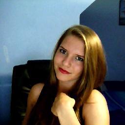 Hy! :) I'm a Directioner! I ♥ Dance! :D Never regret something that once made you smile. :) 
follow me and i follow you back:DD  :*