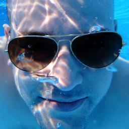 Computer Science Engineer.  Psychologist. Guitar Enthusiast. I'm trying to find out how (or if) this world is working. Business Manager at @PALRobotics