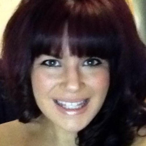 EllieEllie1906's profile picture. 