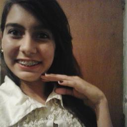 Garota com  jeito de menina.. e Cabeça de mulher ! Complikada e perfeitinha! Assiim sou Eu 
*--*
