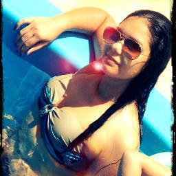 * Enquanto algumas
pessoas fazem de tudo
para se tornarem marcantes,
eu hajo naturalmente e me torno ♥
INESQUECÍVEL. ♥^.^♥