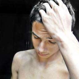 Não confunda fragilidade com inocência. Não se esqueça que o vidro é frágil, mas altamente perigoso.... :T