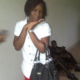 ne cherche pas a me comprendre faut m'aimer seulement!!