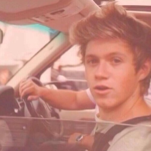 saved account for @lirrycliffwin (follow) :)