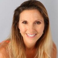 Deborah R. Manzano (@mauibb20021) 's Twitter Profile