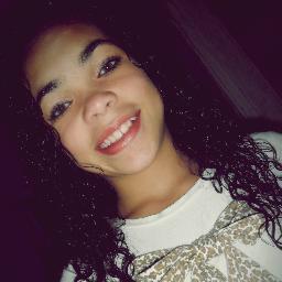 Amo comer.'Amooo demais o LUAN SANTANA ' Sou legal.' Etc...