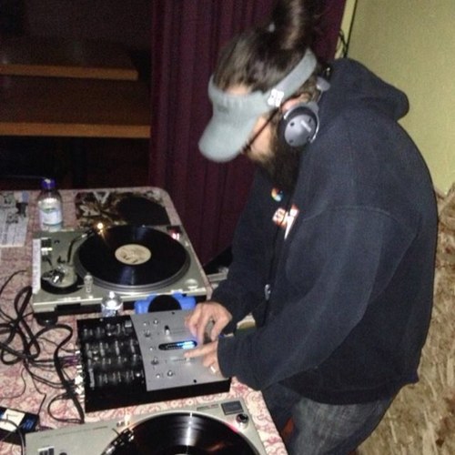 Darren84812111's profile picture. 