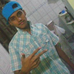 Logo Mais Jogador de Futebol , :33 , #Sonho , Ir pro #RealMadrid , #ChupaMessi :pp