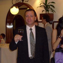 GustavoCavadini's profile picture. Medico Htal Piñero, docente  UBA ,hincha de San Lorenzo , Dificil de encontrar, facil de querer, imposible de olvidar