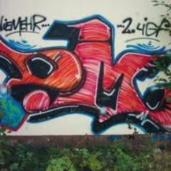 I share links on the arts, nature + hockey.  Former DJ CKLN 88.1 FM - REGGAE/CORE + much, much, more!  Animal lover + Willowdale native.