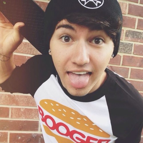 caylenlawl's profile picture. what is a o2l