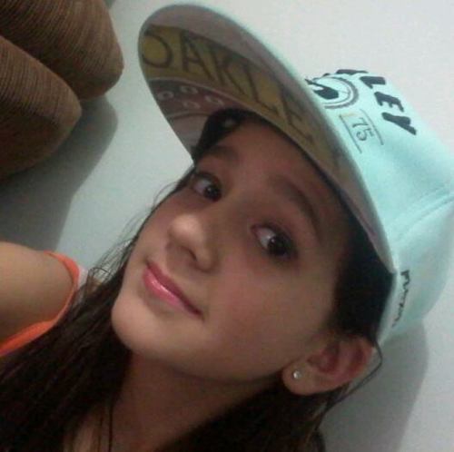 Eu posso ter medo mais , nunca vou ter medo de tentar :)