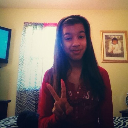 Im me Mariah and I like to have fun and laugh and BE me an thats all you need to no