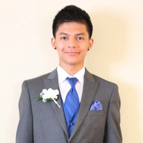 100% pinoy but born and raised in California. Paco, Manila, Philippines.
