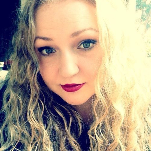 mydecay's profile picture. Sayer of things