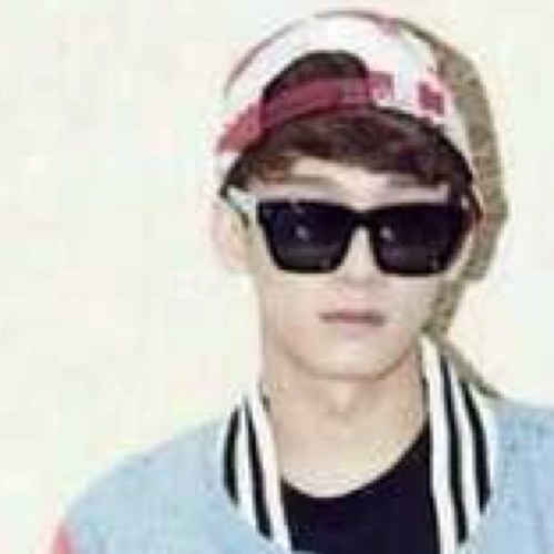 ⇢ EXOM 金钟大(봇)