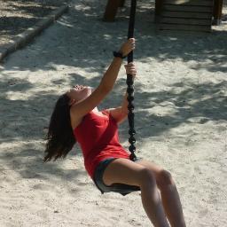 evaavoilaa17's profile picture. Old enough to know better, young enough to do it anyway. Traductora en ciernes. Universidad de Salamanca.