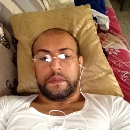 bchini ezzeddien tunisien en emirates arabes unies depuis 10 ans
